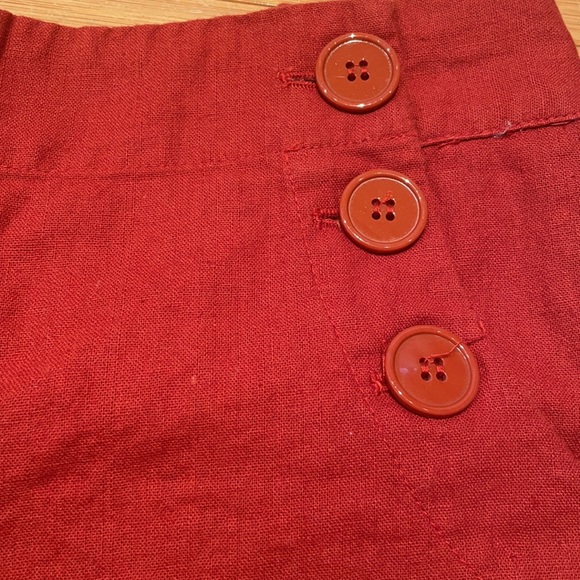 Shorts - Picture 2 of 3